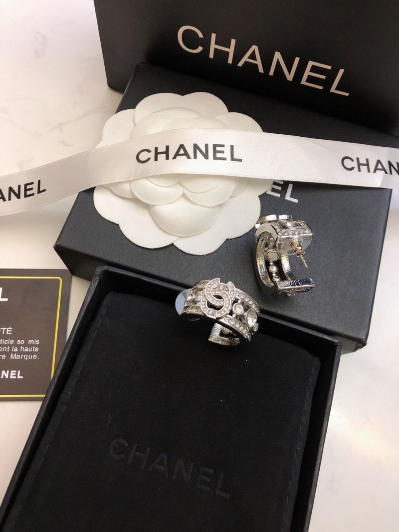 Ch**el earrings